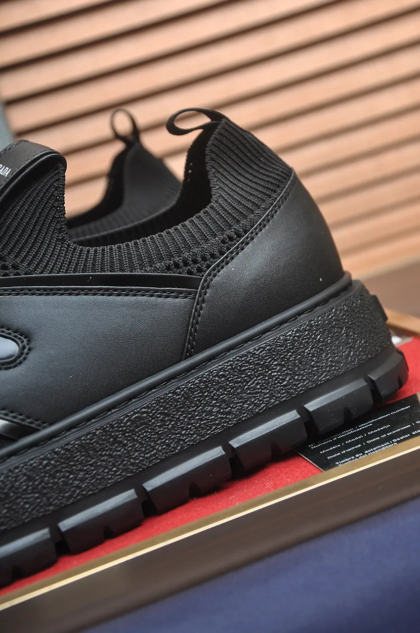 Men's shoes 💰620💶【PRADA】Top original, new season, high quality original goods, top imported calfskin with original imported glue, imported cowhide inside with original cowhide feet, original outsole! Quality guaranteed! Code 38-45 (45 customized)